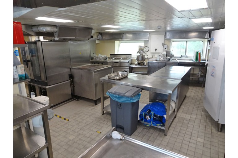Hotel / Passenger ship 128 pax
