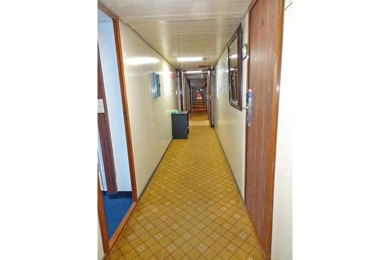 Hotel / Passenger ship 128 pax
