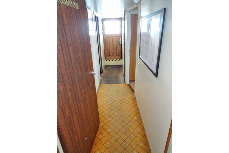 Hotel / Passenger ship 128 pax