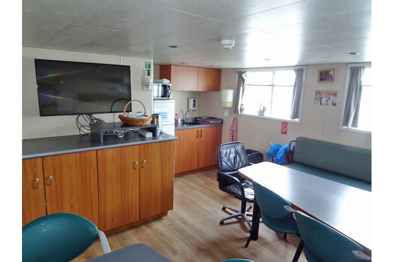 Hotel / Passenger ship 128 pax
