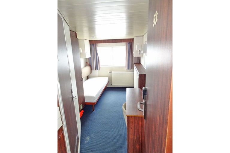 Hotel / Passenger ship 128 pax