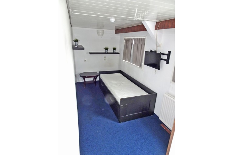 Hotel / Passenger ship 128 pax