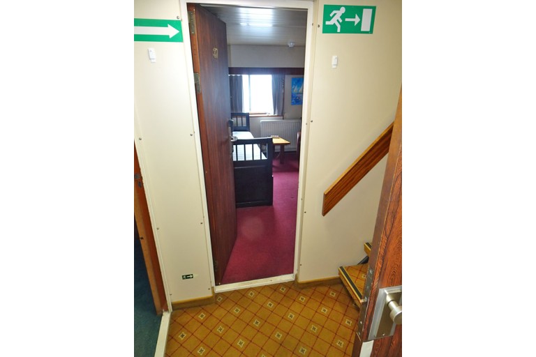 Hotel / Passenger ship 128 pax