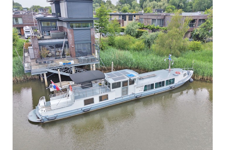 Luxury Liveaboard, Rhine certified