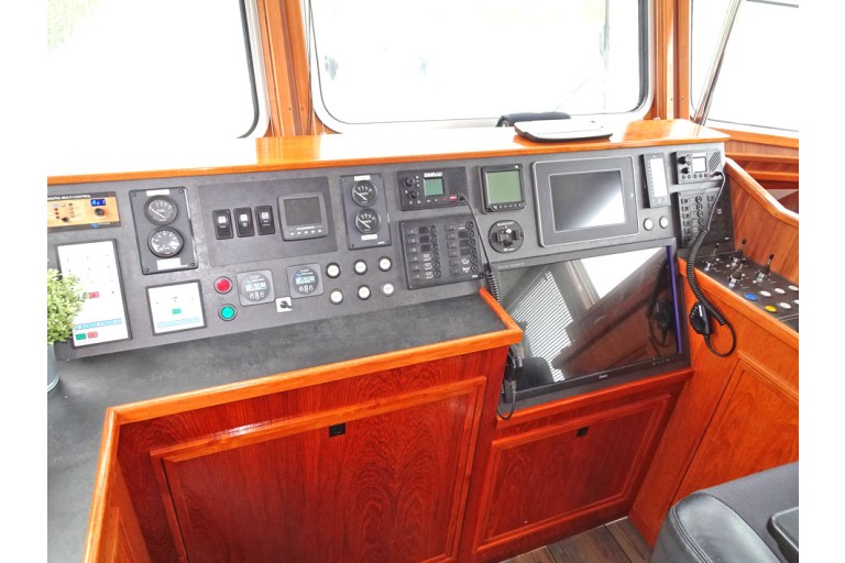 Luxury Liveaboard, Rhine certified