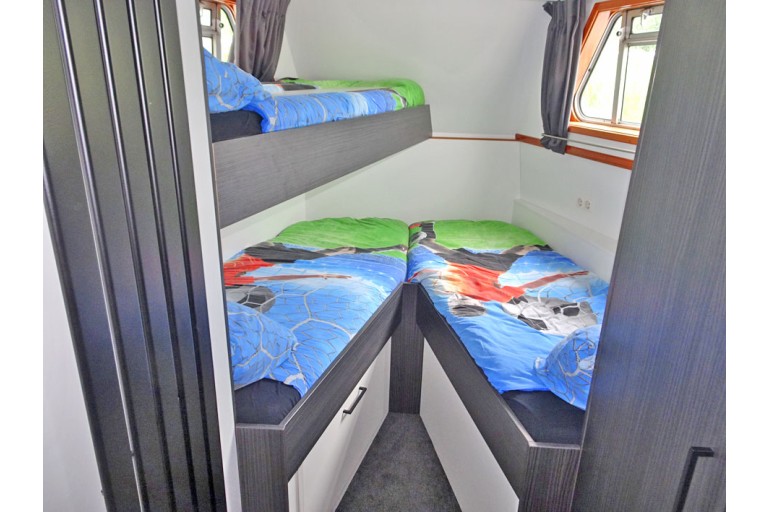 Luxury Liveaboard, Rhine certified