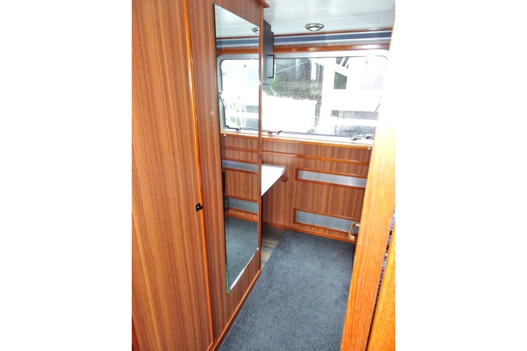 Luxury Liveaboard, Rhine certified