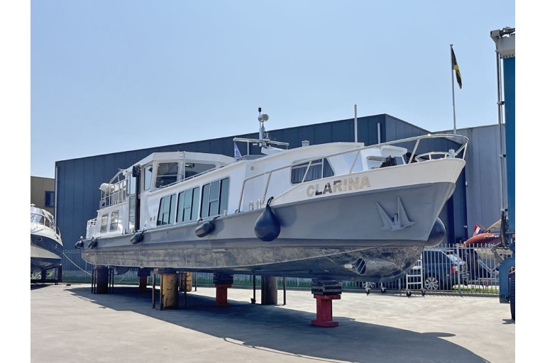 Luxury Liveaboard, Rhine certified