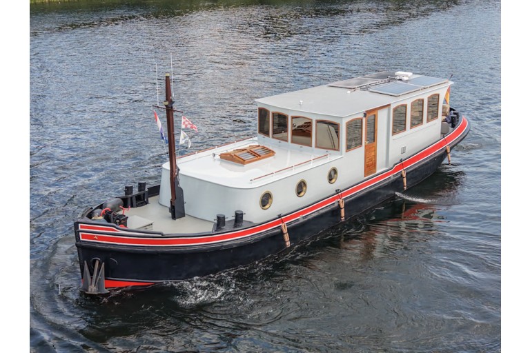Luxe Motor 16.20 Deckhouse