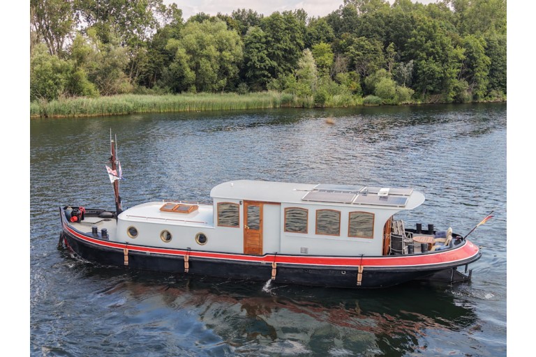 Luxe Motor 16.20 Deckhouse