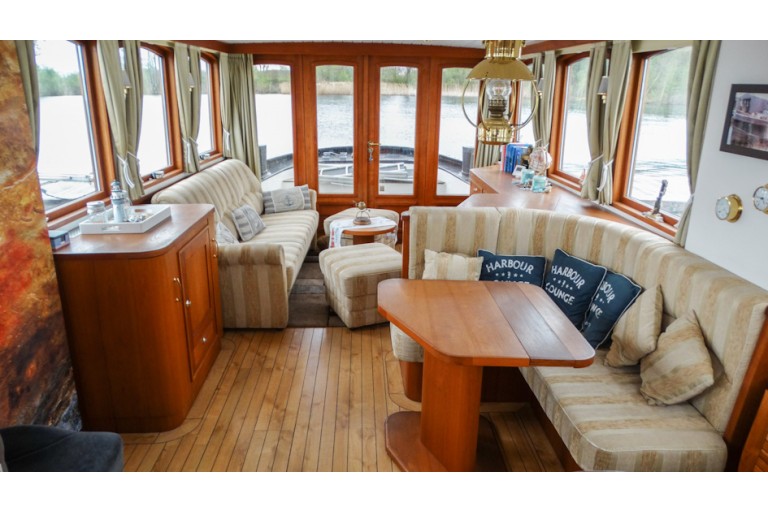 Luxe Motor 16.20 Deckhouse