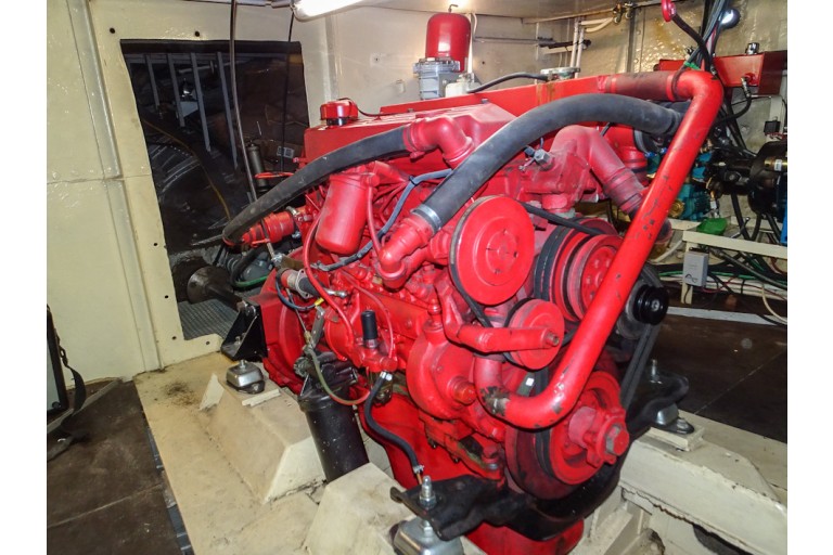 Luxe Motor 16.20 Deckhouse