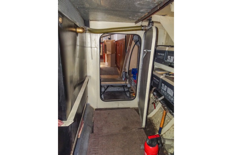 Luxe Motor 16.20 Deckhouse