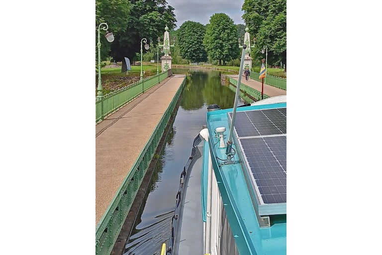 Luxe Motor Dutch Barge 21.08, ES-TRIN certified