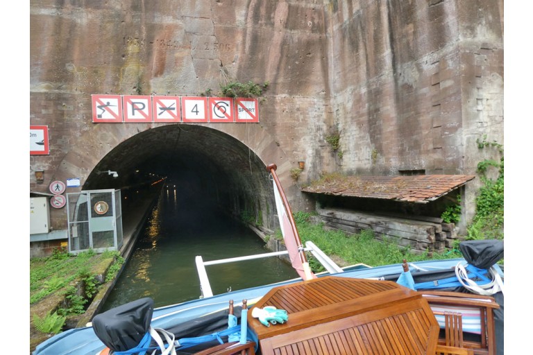 Luxe Motor Dutch Barge 21.08, ES-TRIN certified