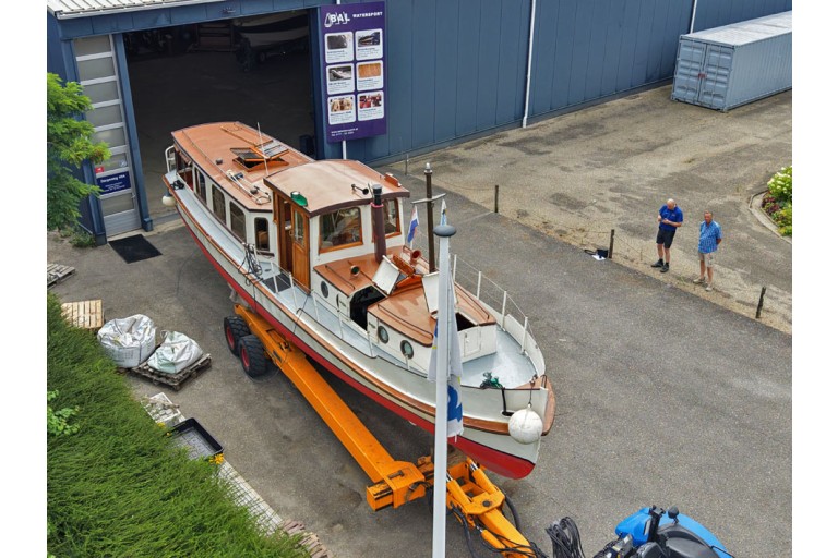 Classic Motor Yacht 13.80, ex Barkasse