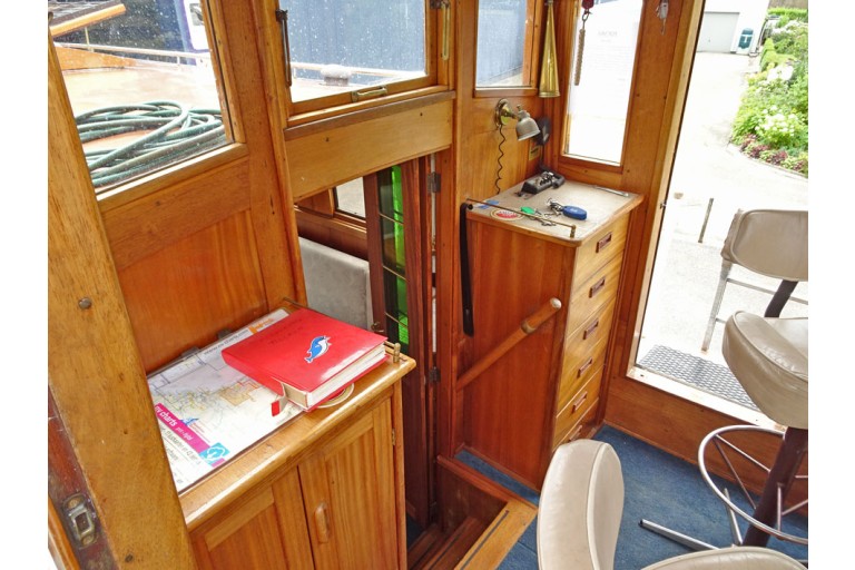 Classic Motor Yacht 13.80, ex Barkasse