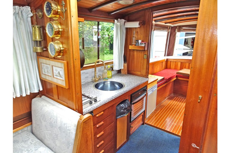 Classic Motor Yacht 13.80, ex Barkasse