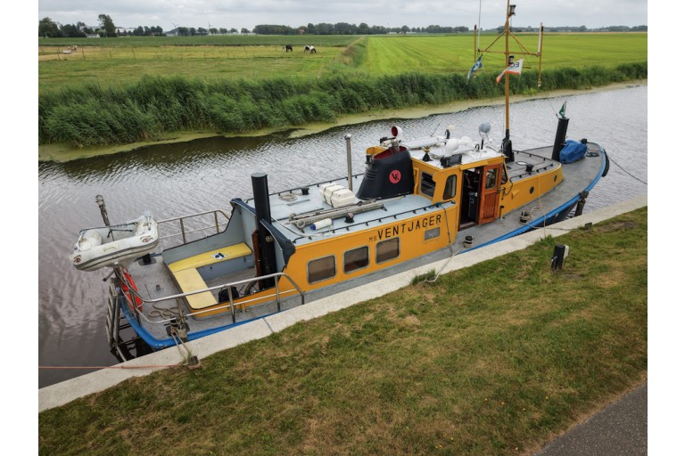 Dutch Barge Ex Patrolvessel 14.78
