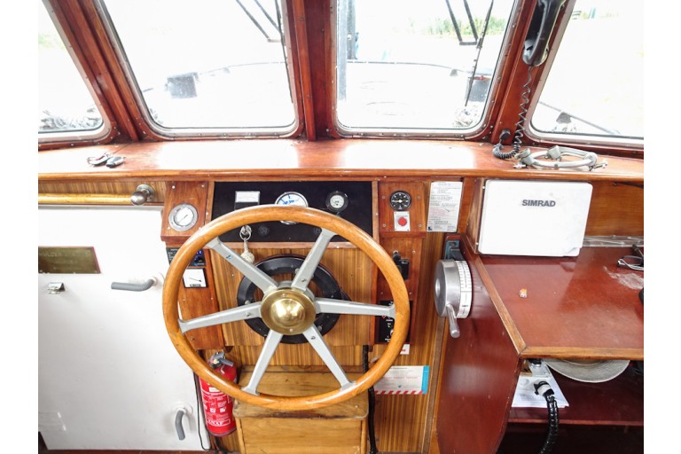 Dutch Barge Ex Patrolvessel 14.78
