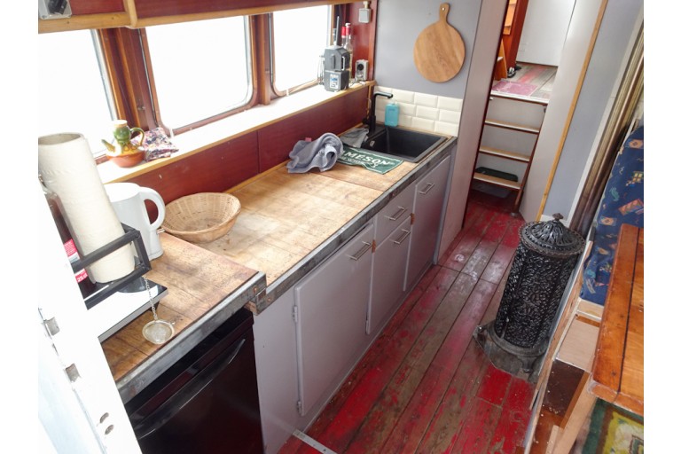 Dutch Barge Ex Patrolvessel 14.78