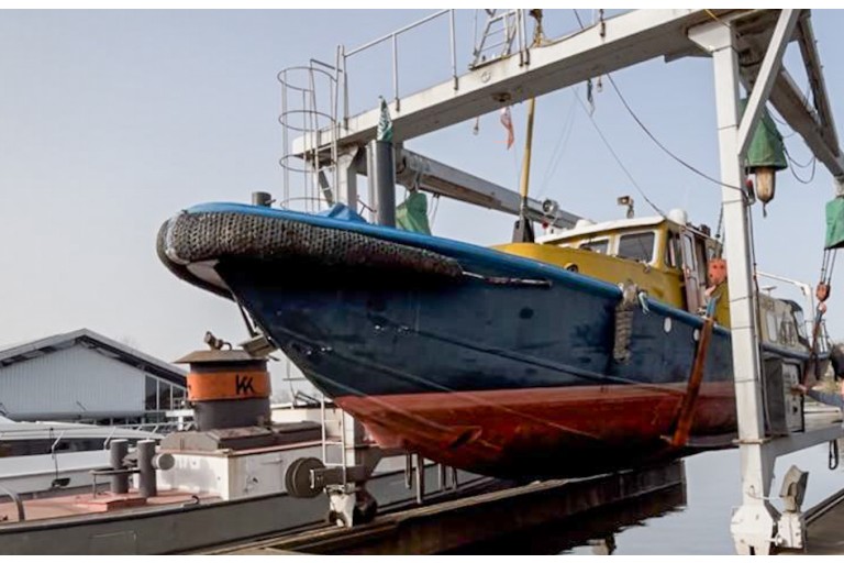 Dutch Barge Ex Patrolvessel 14.78