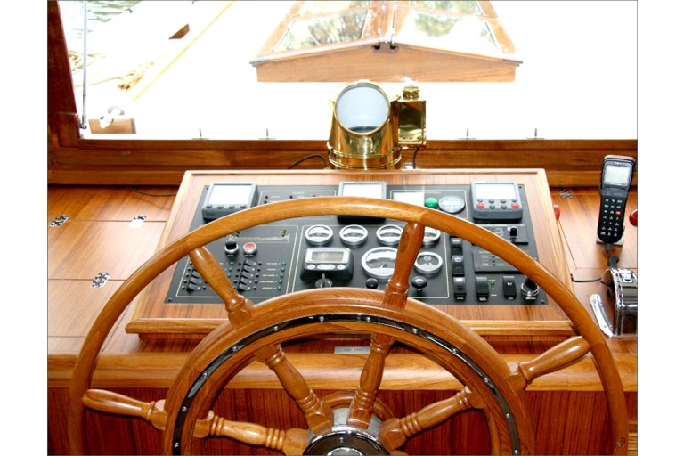 Peniche Hollandaise / Luxe Motor 19.75 Cruise