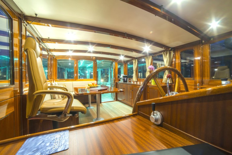 Peniche Hollandaise / Luxe Motor 19.75 Cruise