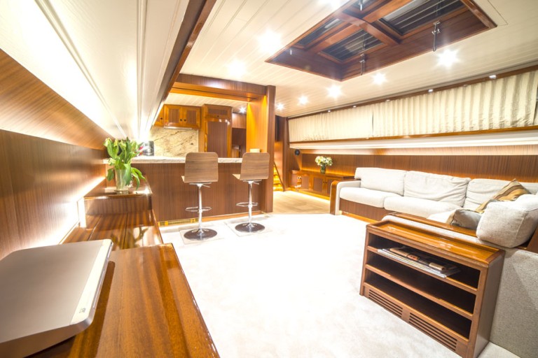 Peniche Hollandaise / Luxe Motor 19.75 Cruise