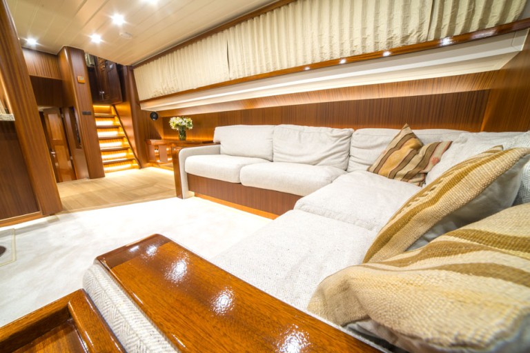 Peniche Hollandaise / Luxe Motor 19.75 Cruise
