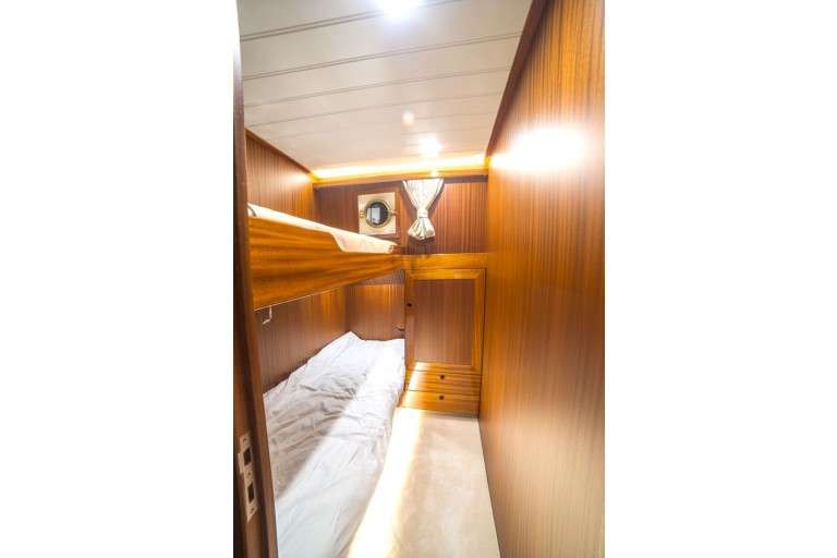 Peniche Hollandaise / Luxe Motor 19.75 Cruise