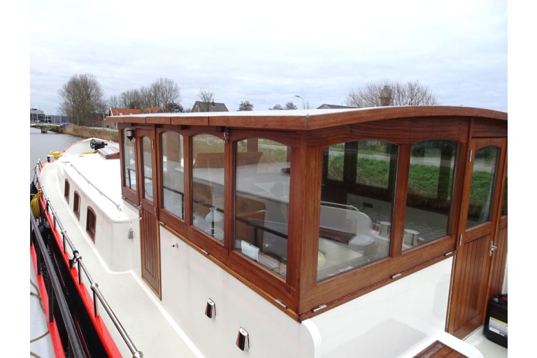 Peniche Hollandaise / Luxe Motor 19.75 Cruise