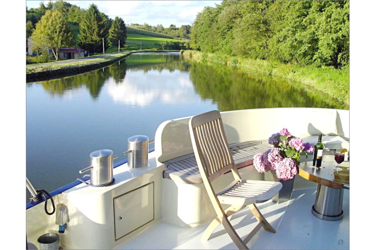 Peniche Hollandaise / Luxe Motor 19.75 Cruise