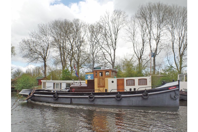 Tugboat Marlene with TRIWV