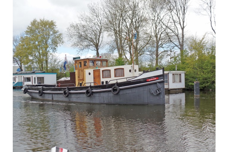 Tugboat Marlene with TRIWV