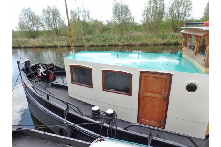 Tugboat Marlene with TRIWV