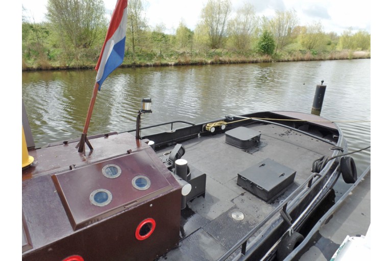 Tugboat Marlene with TRIWV