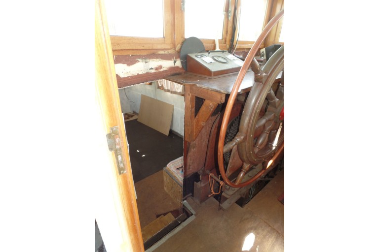 Tugboat Marlene with TRIWV