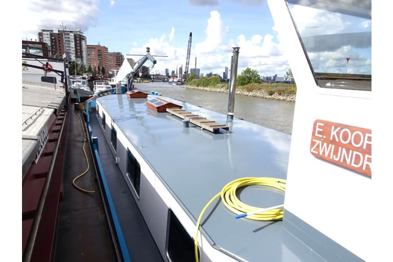 Dutch Barge 28.65 with TRIWV Rhine