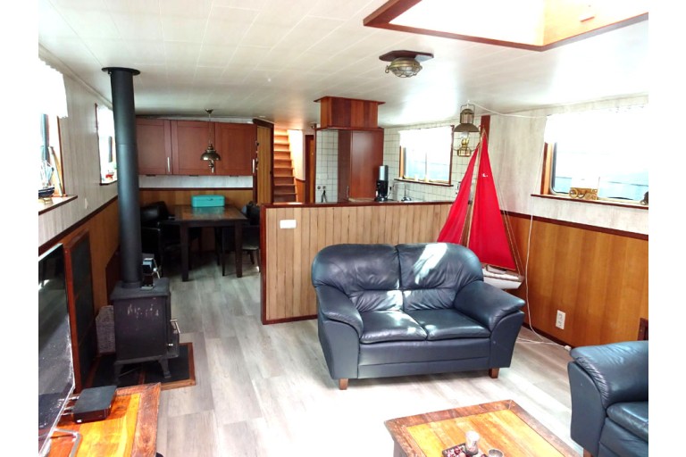 Dutch Barge 28.65 with TRIWV Rhine