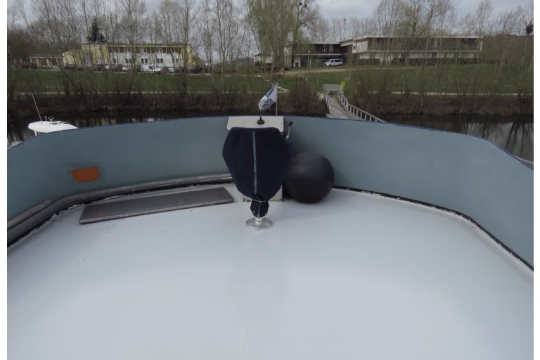 Fly Bridge Vedette à Moteur 22.65